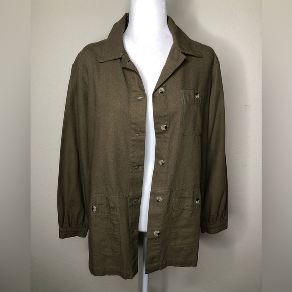 ABLE The Phyllis Utility Shacket in Dusky Green Size:‎ Small Lightweight Shacket - Picture 2 of 15